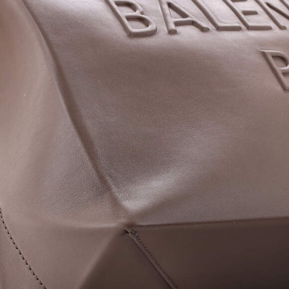 Balenciaga Duty Free Chain Tote Leather #238999B18B - Picture 5 of 7